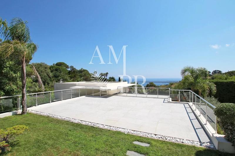 Villa - 230 m² - 8 pièces