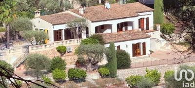 Maison - 171 m² - 6 pièces