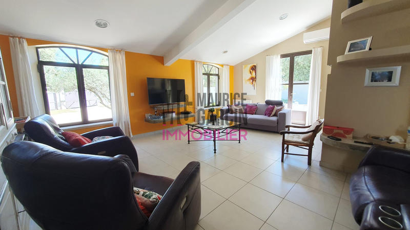 Maison - 176 m² - 6 pièces