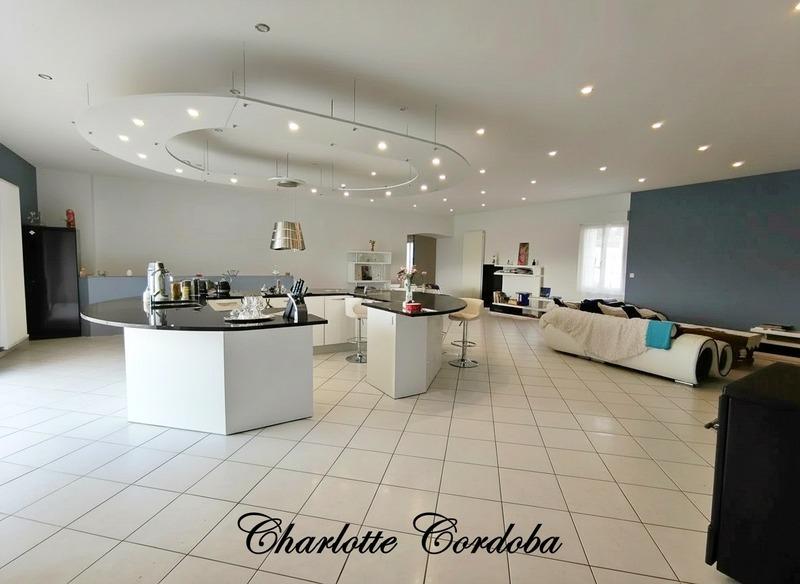 Maison de campagne - 346 m² - 7 pièces