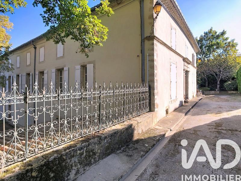 Maison - 465 m² - 12 pièces