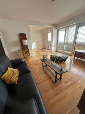 Appartement - 95 m² - 4 pièces
