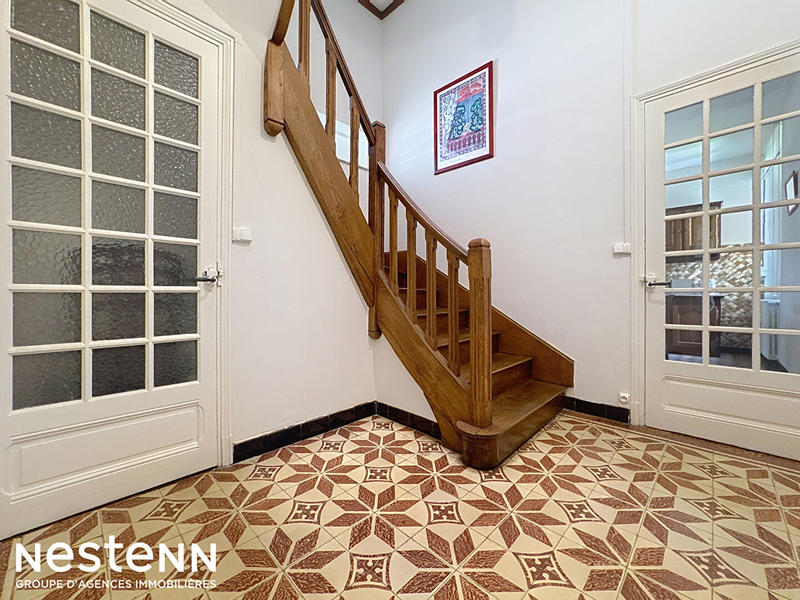 Maison - 184 m² - 7 pièces