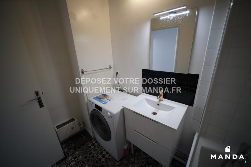 Chambre - 12 m² - 4 pièces