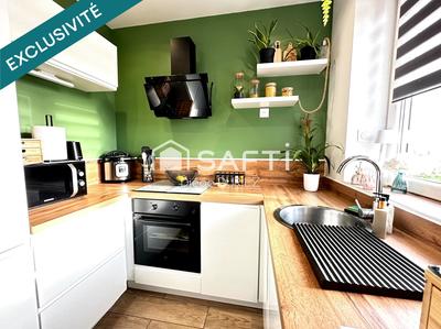 Maison - 85 m² - 5 pièces