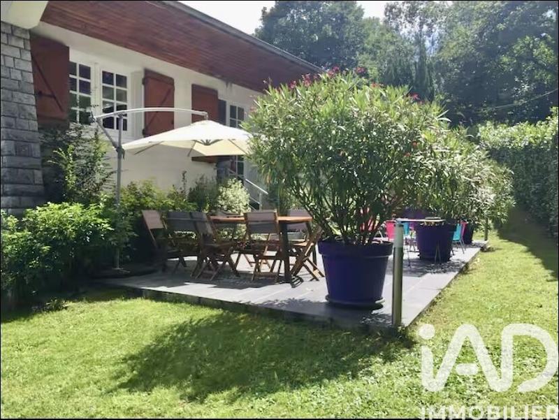 Maison - 275 m² - 10 pièces