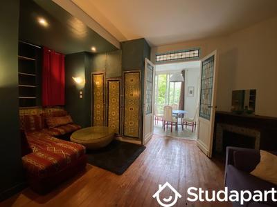 Chambre - 9 m² - 1 pièce