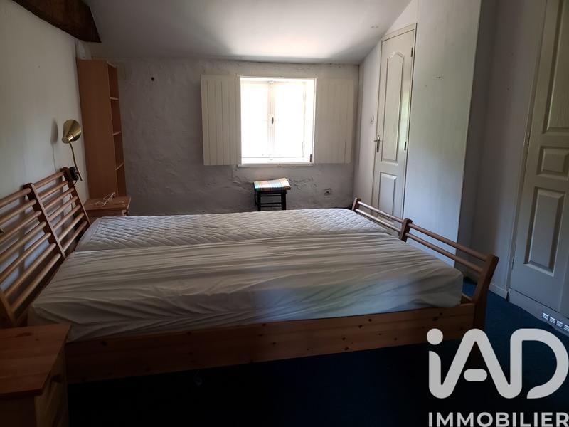 Maison - 300 m² - 11 pièces