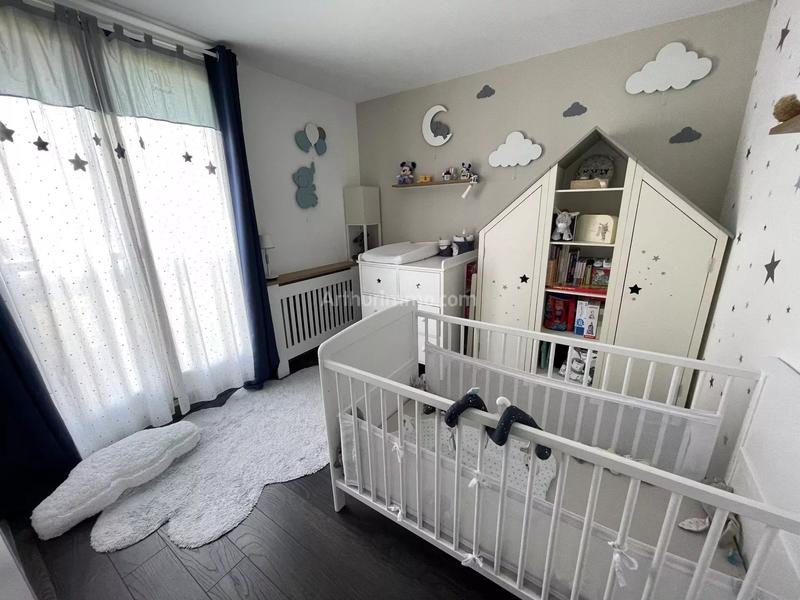 Appartement - 80 m² - 4 pièces