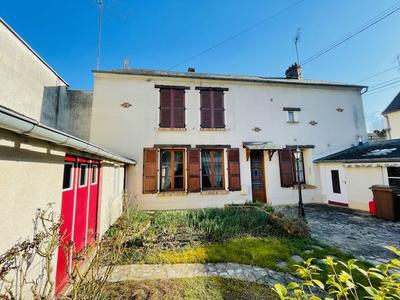 Maison traditionnelle - 129 m² - 6 pièces