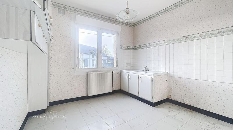 Maison - 136 m² - 9 pièces