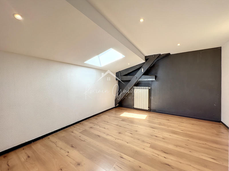 Duplex - 137 m² - 5 pièces