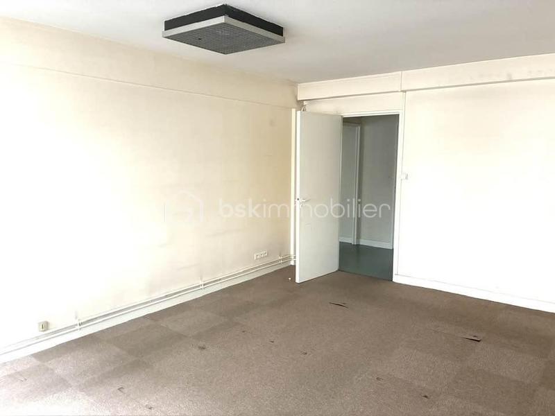 Appartement - 165 m² - 9 pièces