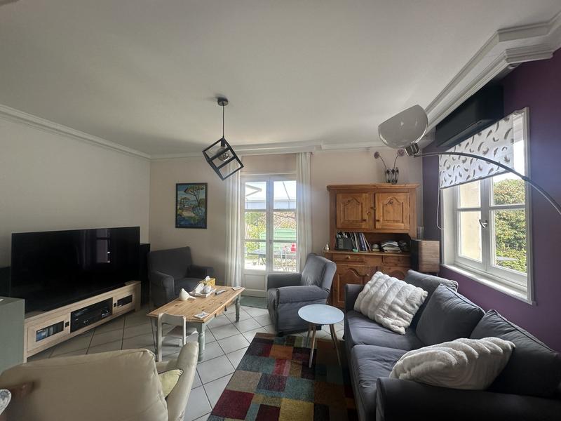 Villa - 172 m² - 8 pièces