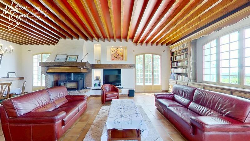 Maison - 195 m² - 6 pièces