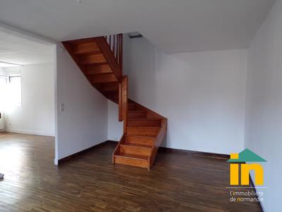 Appartement - 214 m² - 12 pièces