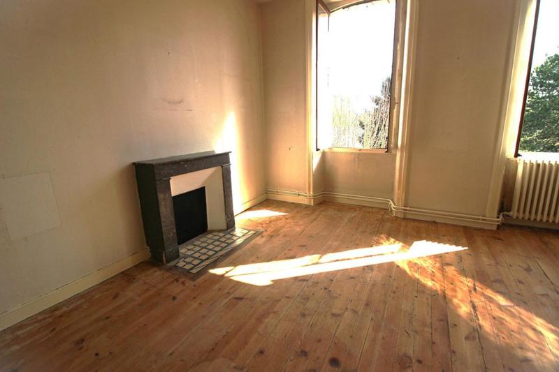 Maison - 273 m² - 11 pièces