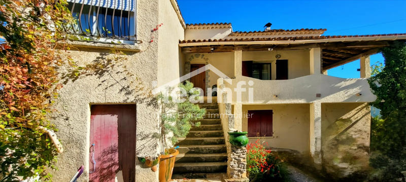 Maison - 157 m² - 7 pièces