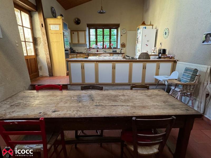 Demeure - 563 m² - 18 pièces