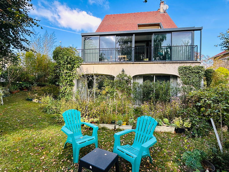 Maison - 180 m² - 6 pièces