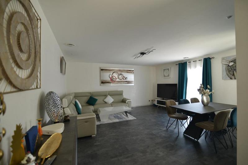 Maison - 122 m² - 6 pièces