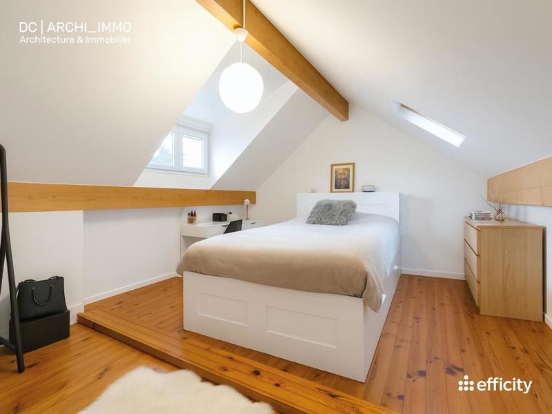 Maison - 110 m² - 5 pièces