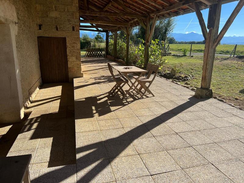 Maison - 230 m² - 10 pièces