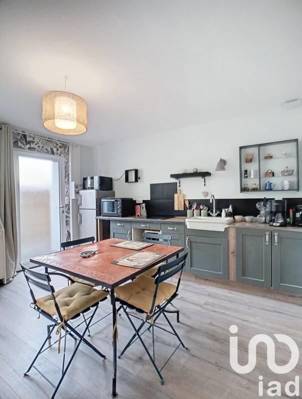 Maison - 210 m² - 7 pièces