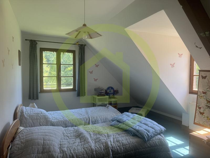 Propriété - 305 m² - 13 pièces