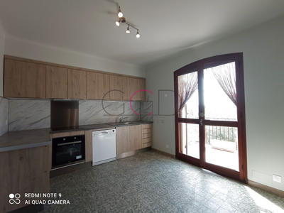 Appartement - 99 m² - 5 pièces