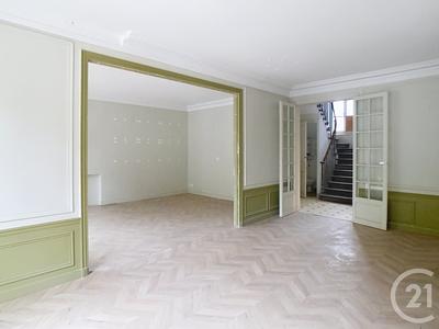 Maison - 148 m² - 6 pièces