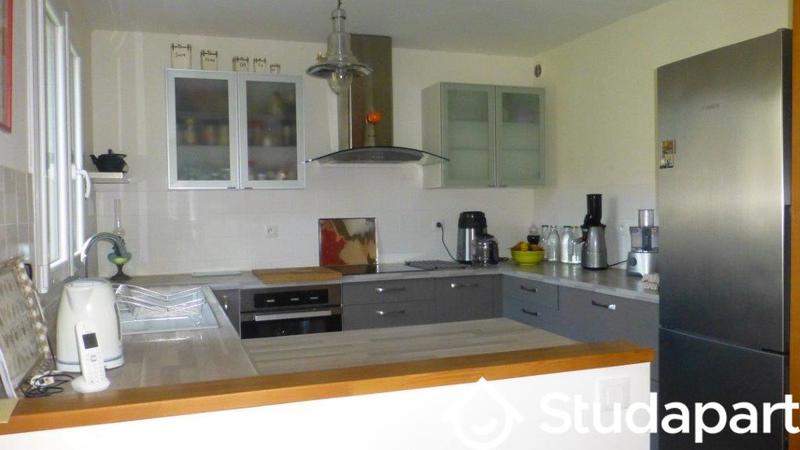 Chambre - 13 m² - 1 pièce