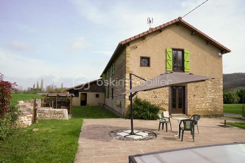 Ferme - 300 m² - 9 pièces