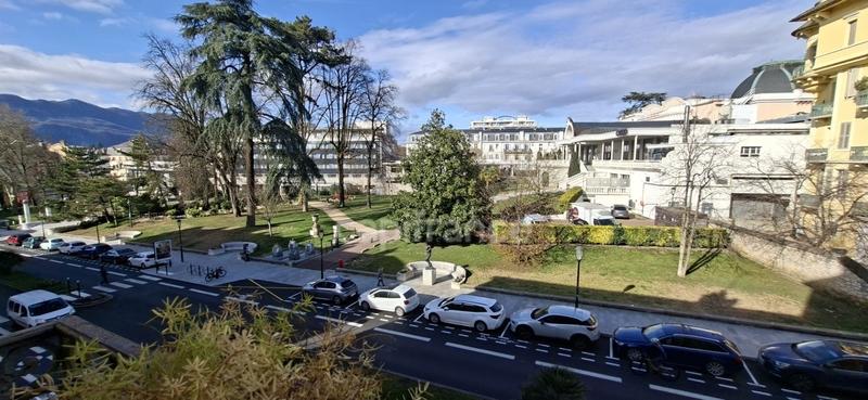 Appartement bourgeois - 103 m² - 3 pièces