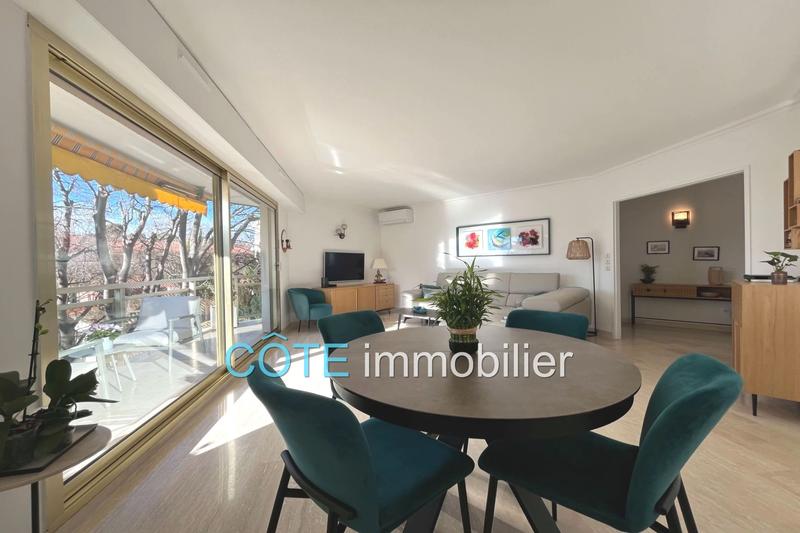 Appartement - 90 m² - 4 pièces