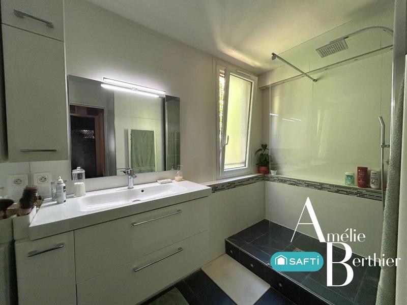 Appartement - 89 m² - 4 pièces