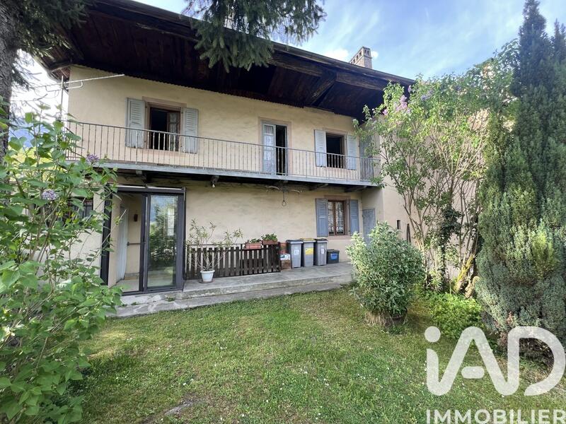 Maison de village - 80 m² - 3 pièces