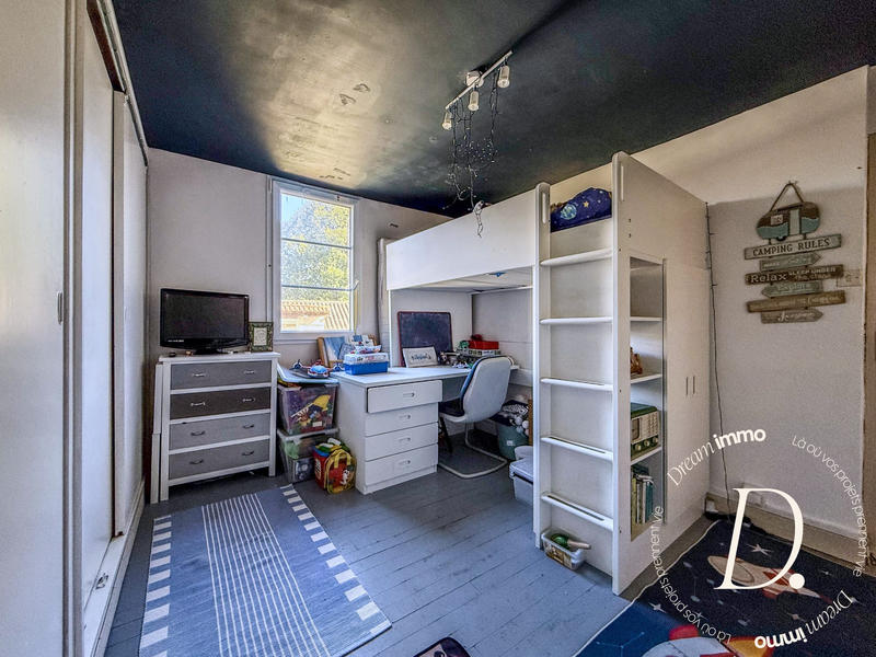 Maison - 168 m² - 8 pièces