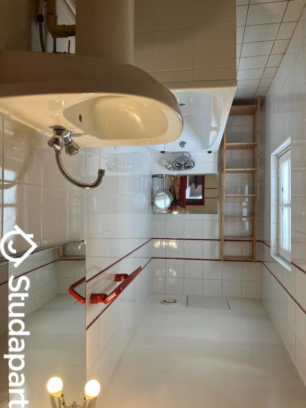 Chambre - 9 m² - 1 pièce