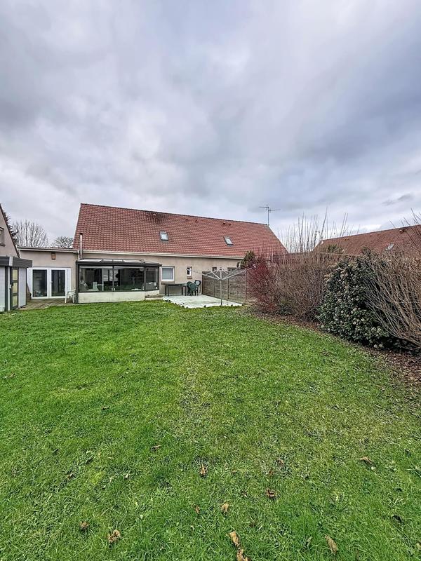 Maison - 96 m² - 6 pièces