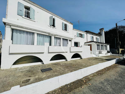 Immeuble - 368 m² - 13 pièces