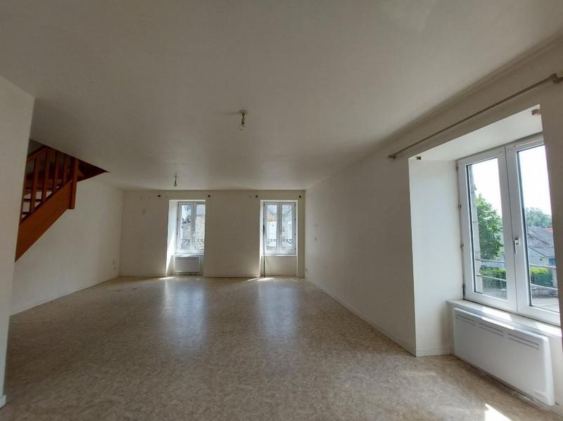 Maison - 221 m² - 12 pièces