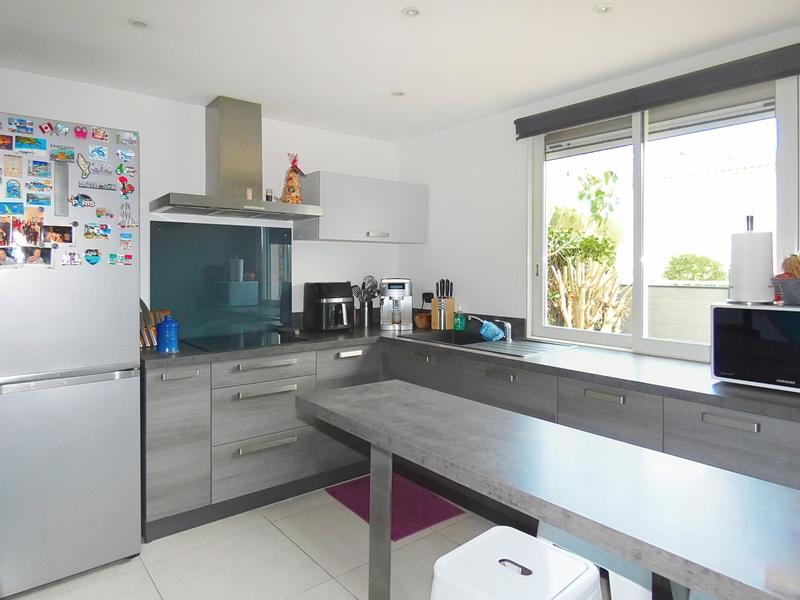 Villa - 100 m² - 5 pièces