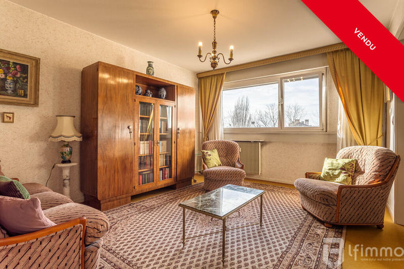 Appartement - 127 m² - 6 pièces