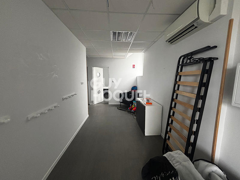 Local commercial - 240 m²