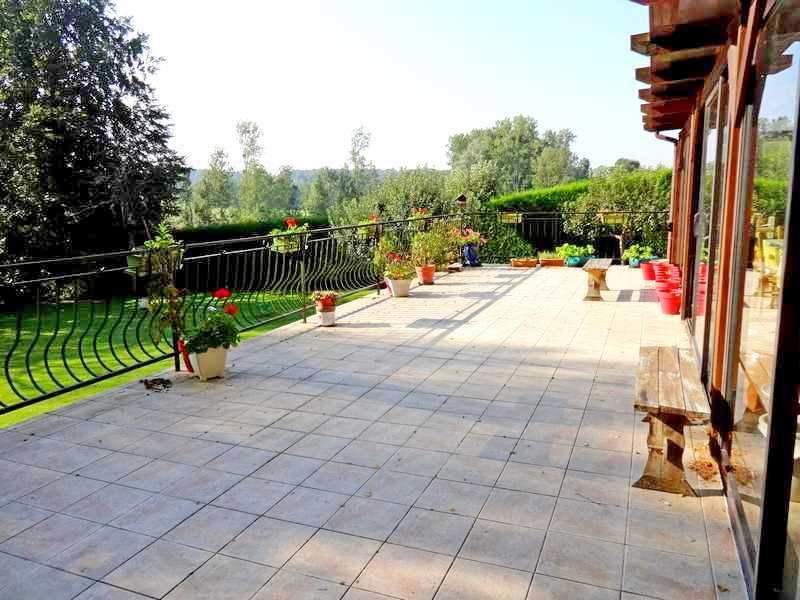 Maison - 200 m² - 8 pièces