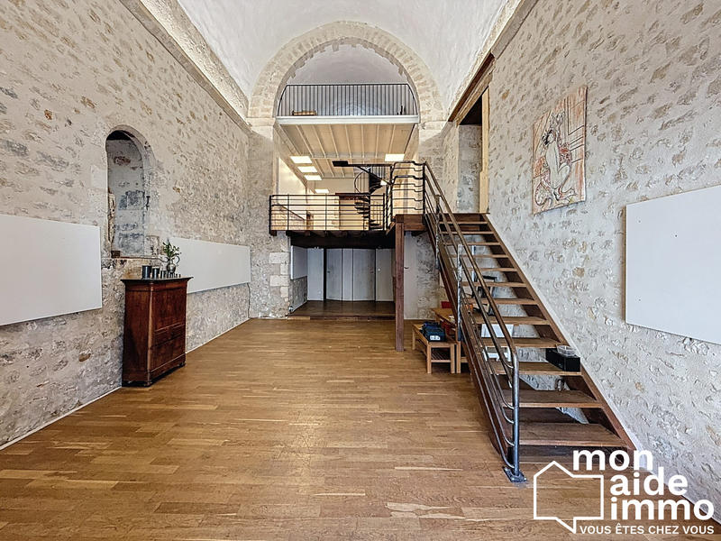 Maison - 180 m² - 4 pièces