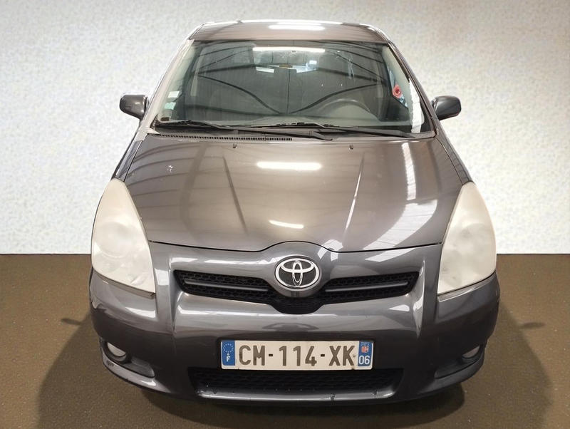 Toyota Corolla Verso 2.2 D4-D 136 5p