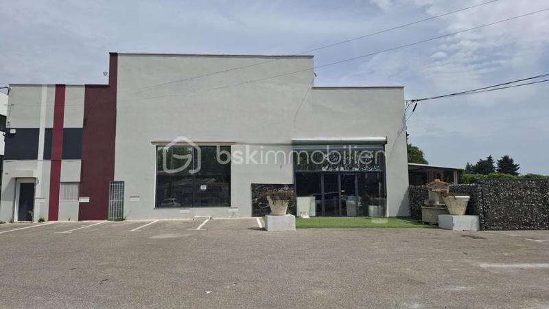 Local commercial - 335 m² - 3 pièces