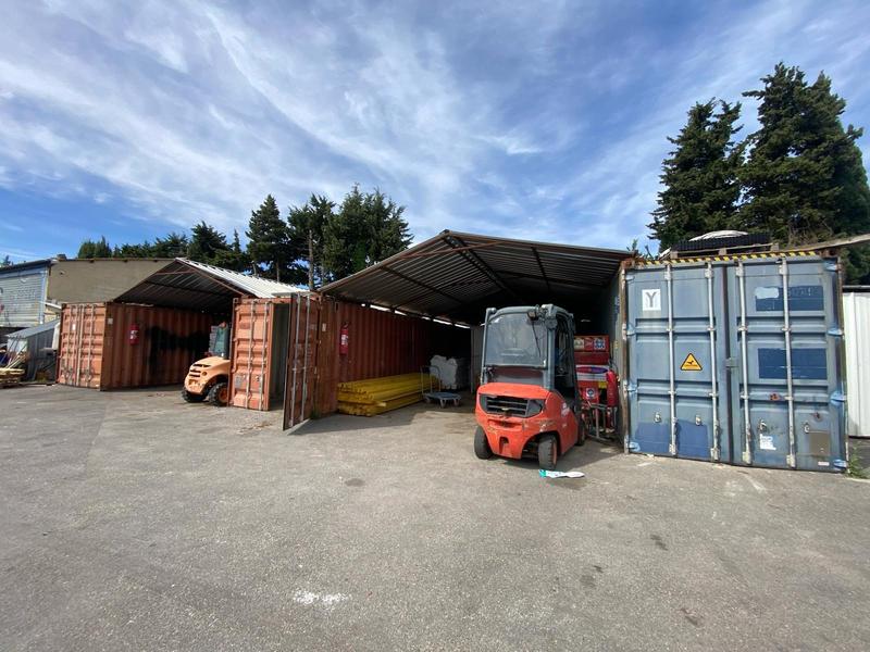 Local d'activités - 700 m²